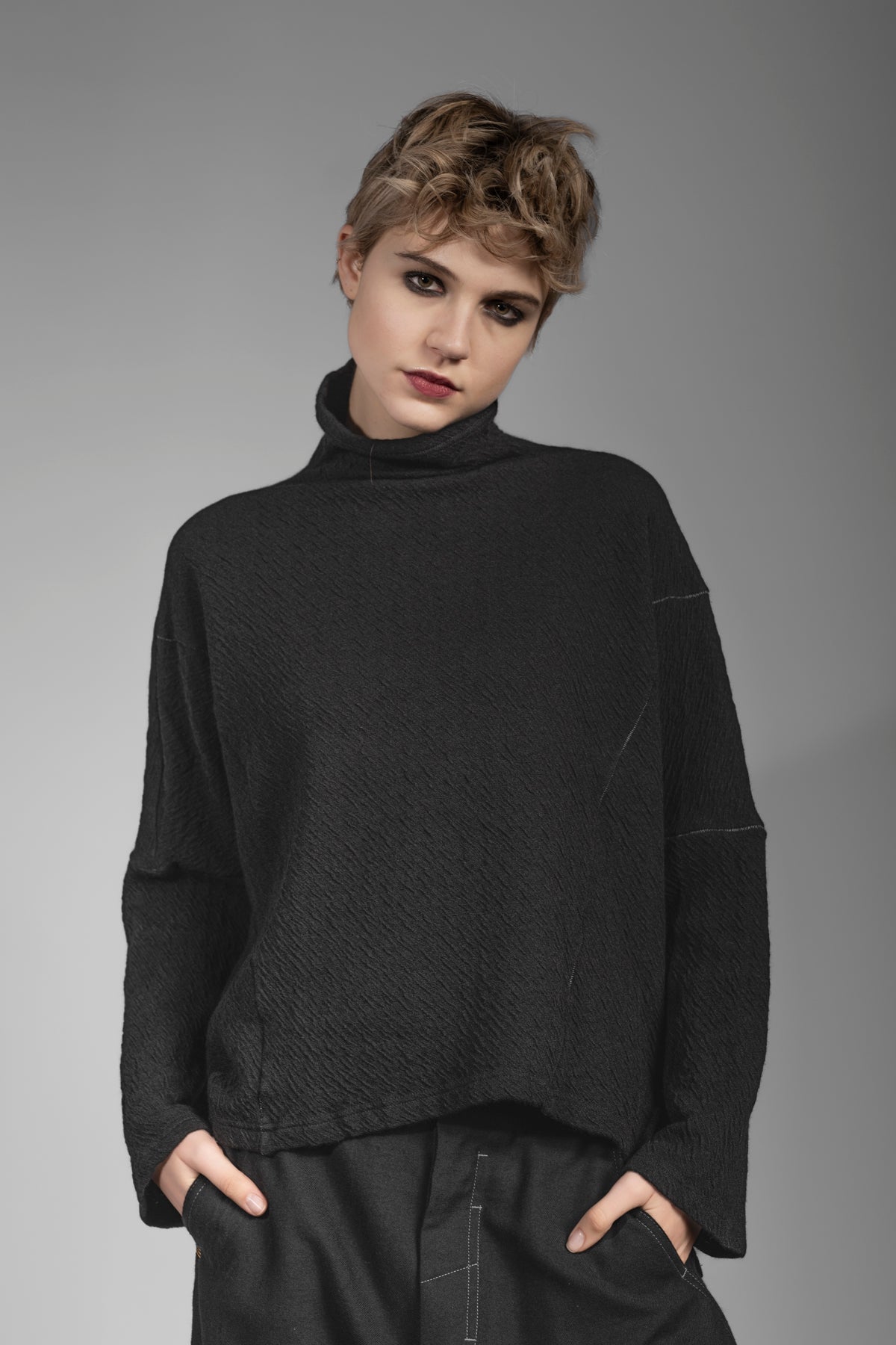 pullover-damen-schwarz-818iuz-1.jpg