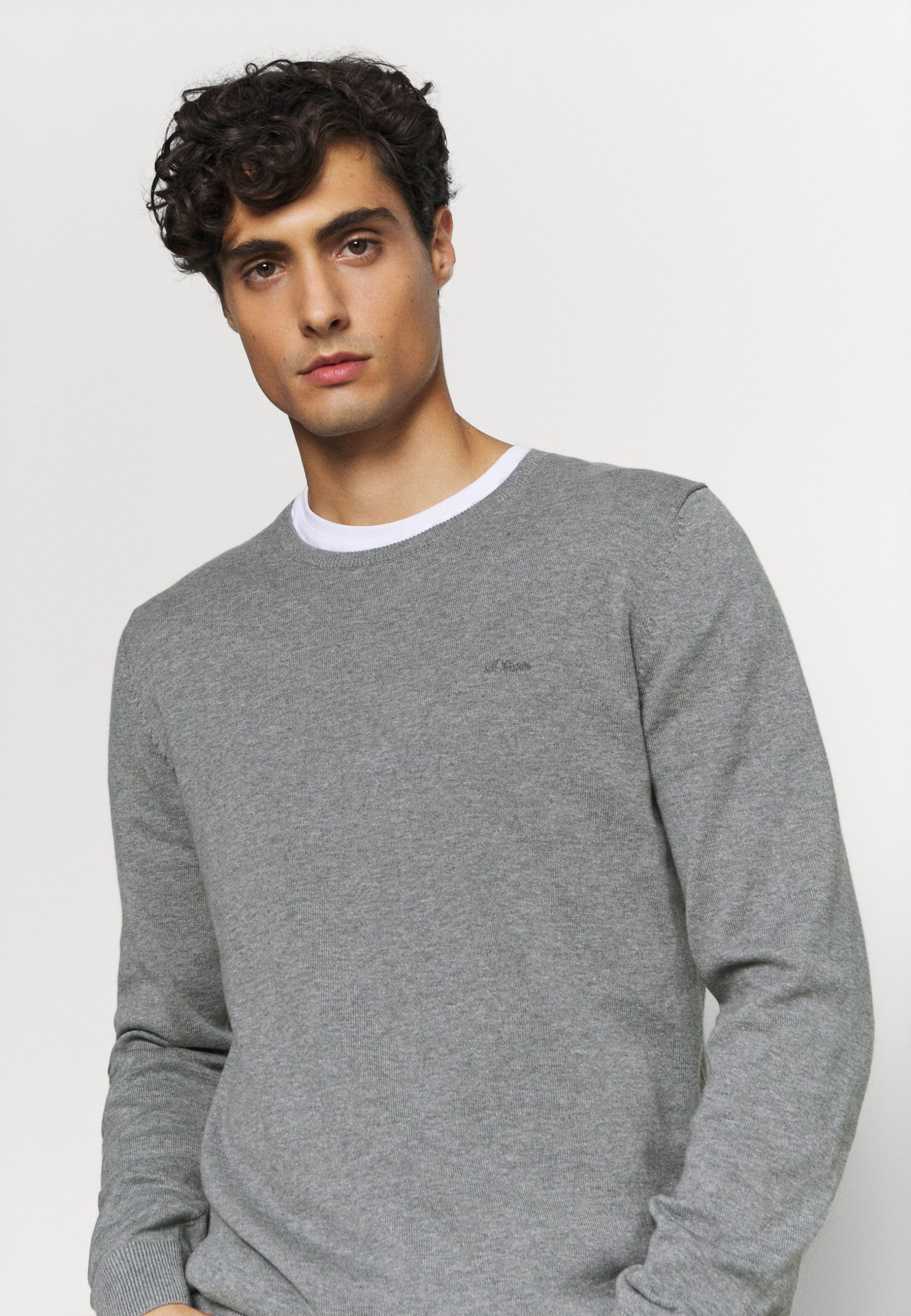 s-oliver-pullover-herren-736axr-1.jpg
